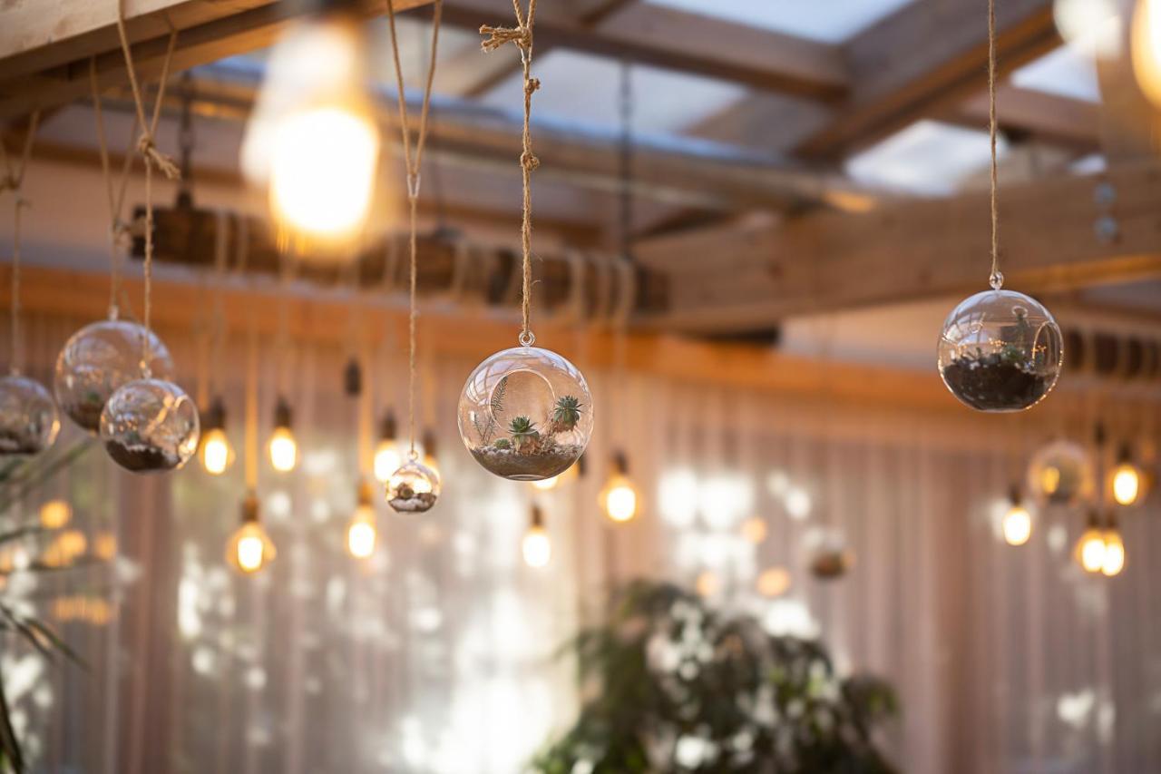Hotel Mclimon Nový Jičín エクステリア 写真